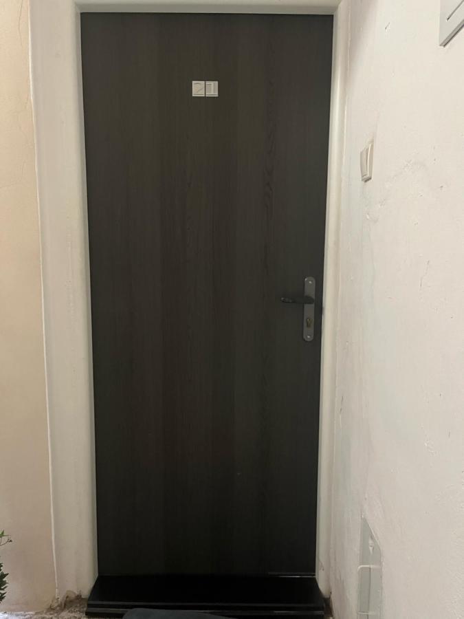 Apartman V Rodinnem Dome Jaroměř Kültér fotó